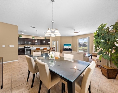 4704 Ruby Red Lane - Photo Thumbnail 22
