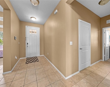 4704 Ruby Red Lane - Photo Thumbnail 6