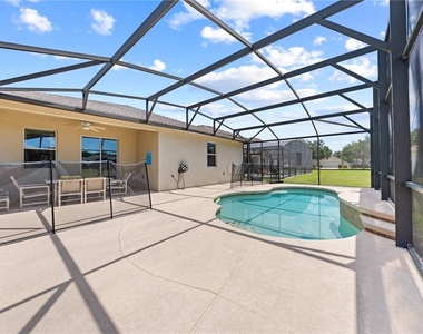 4704 Ruby Red Lane - Photo Thumbnail 46