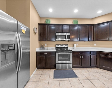 4704 Ruby Red Lane - Photo Thumbnail 35