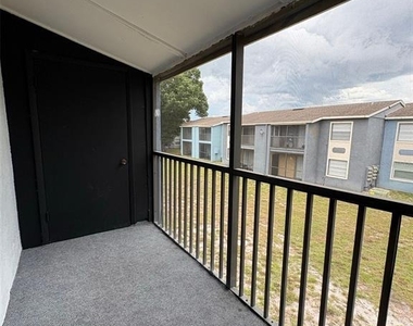 2523 N Alafaya Trail - Photo Thumbnail 16