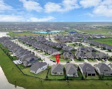 584 Santa Rosa Hills Drive - Photo Thumbnail 4