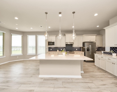 584 Santa Rosa Hills Drive - Photo Thumbnail 9