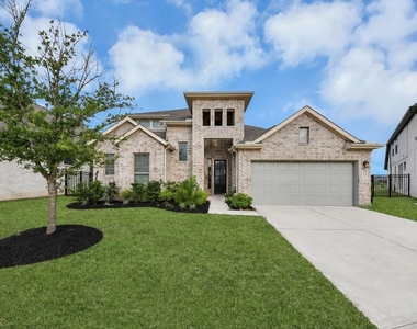 584 Santa Rosa Hills Drive - Photo Thumbnail 1
