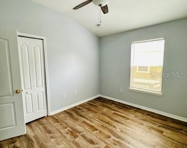1953 Estancia Circle - Photo Thumbnail 21