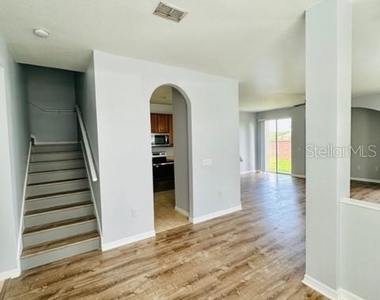 1953 Estancia Circle - Photo Thumbnail 12