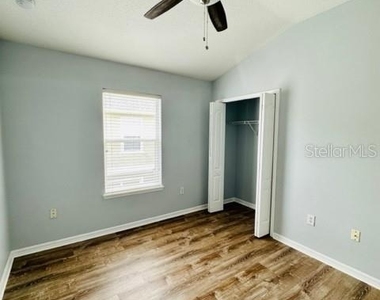 1953 Estancia Circle - Photo Thumbnail 18