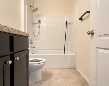 9017 Alba Lane - Photo Thumbnail 34