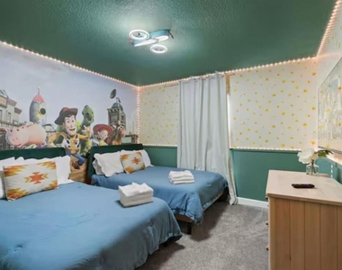 1184 Kingsbarn Street - Photo Thumbnail 11