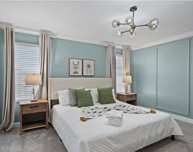 1184 Kingsbarn Street - Photo Thumbnail 5