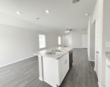 21611 Dessert Lilly Road - Photo Thumbnail 8