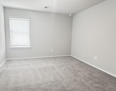21611 Dessert Lilly Road - Photo Thumbnail 25