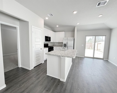 21611 Dessert Lilly Road - Photo Thumbnail 11