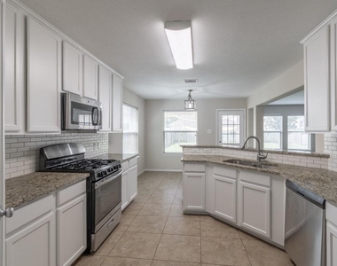 13619 Northpointe Ridge Lane - Photo Thumbnail 9