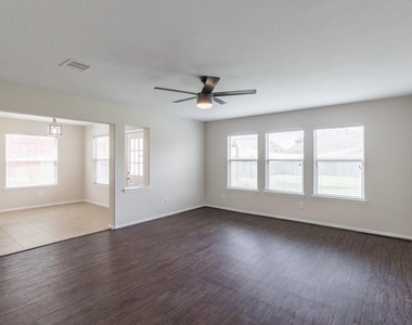 13619 Northpointe Ridge Lane - Photo Thumbnail 17