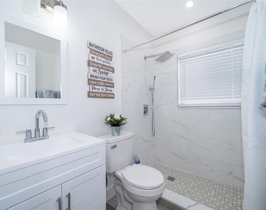 5815 Wolf Road - Photo Thumbnail 17