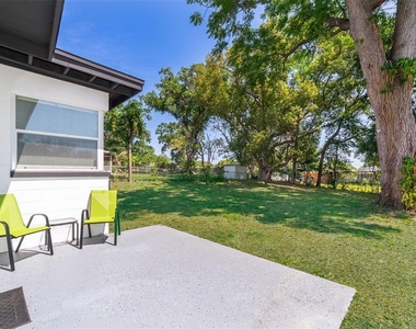 5815 Wolf Road - Photo Thumbnail 21