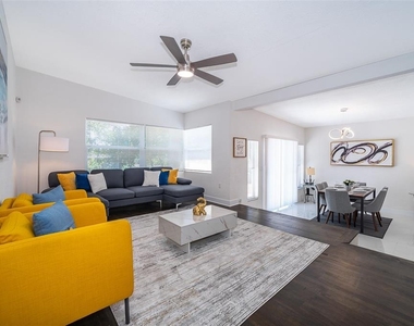 5815 Wolf Road - Photo Thumbnail 5