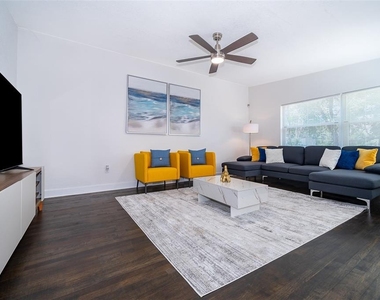 5815 Wolf Road - Photo Thumbnail 4