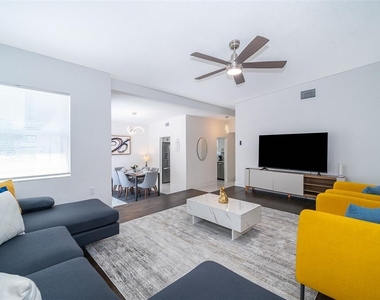 5815 Wolf Road - Photo Thumbnail 6