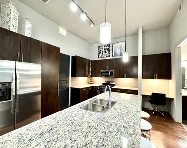 2525 Mccue St Road - Photo Thumbnail 3