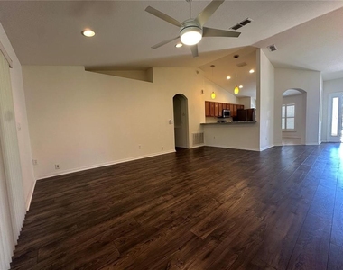6807 Sw 128th Street Road - Photo Thumbnail 2