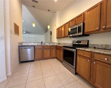 6807 Sw 128th Street Road - Photo Thumbnail 4