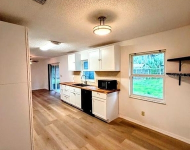 601 Ne 26th Street - Photo Thumbnail 8