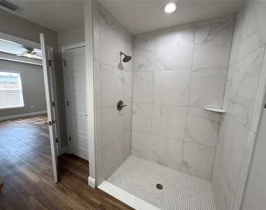 309 Locust Road - Photo Thumbnail 10