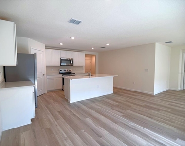 7230 Se 112th Lane - Photo Thumbnail 6