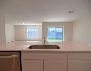 11331 Se 72nd Court - Photo Thumbnail 4