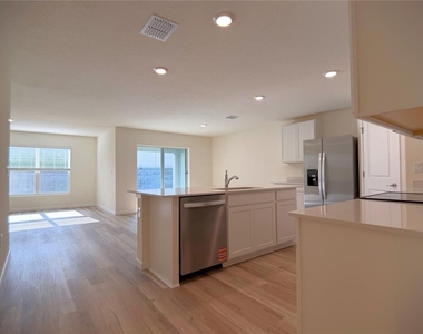 11331 Se 72nd Court - Photo Thumbnail 3