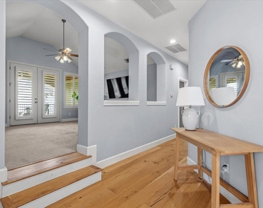 4308 Canoas Drive - Photo Thumbnail 24
