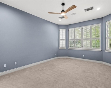 4308 Canoas Drive - Photo Thumbnail 19