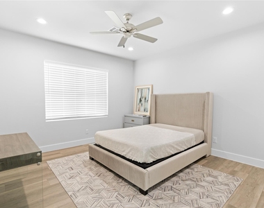 2508 Gray Street - Photo Thumbnail 30
