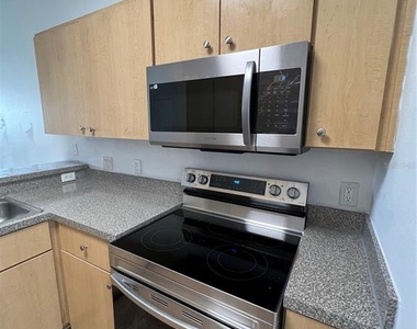 1205 S Beach Circle - Photo Thumbnail 11
