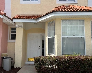 1205 S Beach Circle - Photo Thumbnail 1