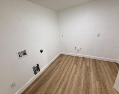 165 E Pomelo Street - Photo Thumbnail 16