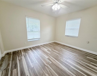 1650 Hastings Drive - Photo Thumbnail 7