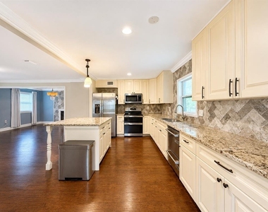 3415 Grove Street Circle - Photo Thumbnail 19