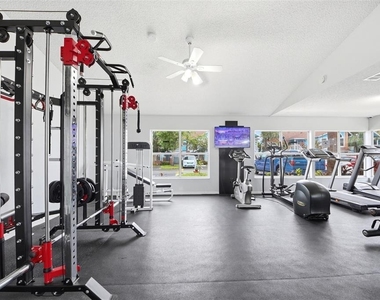 2723 N Poinciana Boulevard - Photo Thumbnail 32
