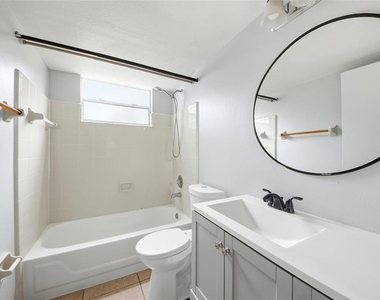 2723 N Poinciana Boulevard - Photo Thumbnail 25