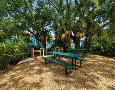 2723 N Poinciana Boulevard - Photo Thumbnail 33