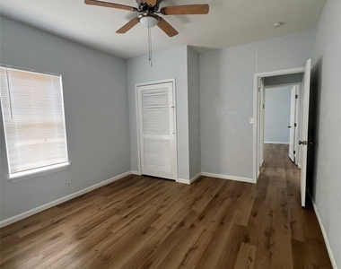 1824 Biovu Drive - Photo Thumbnail 12