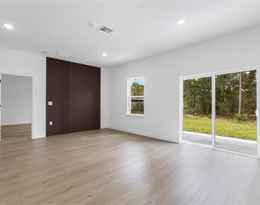 1071 W Hampshire Boulevard - Photo Thumbnail 37