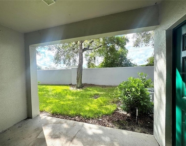 10832 Savannah Wood Drive - Photo Thumbnail 19