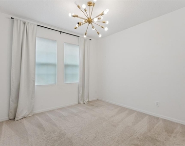 756 Steerview Street - Photo Thumbnail 25