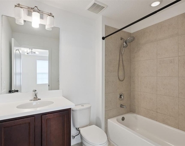 756 Steerview Street - Photo Thumbnail 13