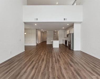 756 Steerview Street - Photo Thumbnail 8