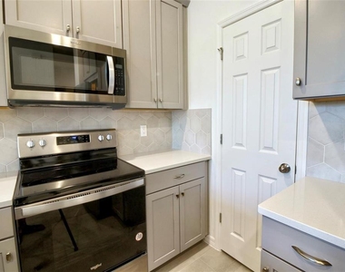 9939 Randal Walk Street - Photo Thumbnail 6